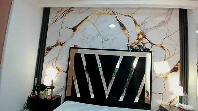 KarinaSimonz online show from 09-11-25, 07:58