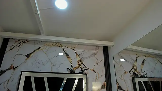 KarinaSimonz online show from 11-08-25, 07:45