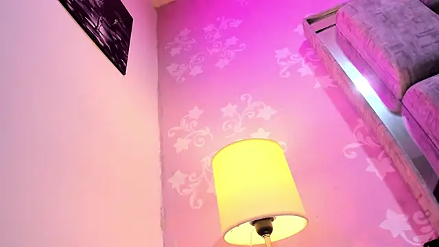 Snapshot of KarinaSimonz chatting on 04-06-26, 02:53 KarinaSimonz online show from 04-06-26, 02:53