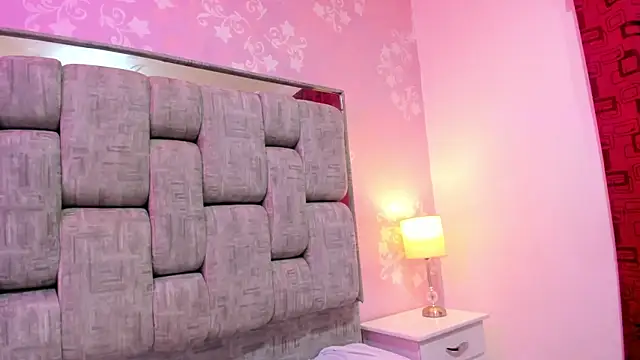 Snapshot of KarinaSimonz chatting on 04-06-26, 04:46 KarinaSimonz online show from 04-06-26, 04:46