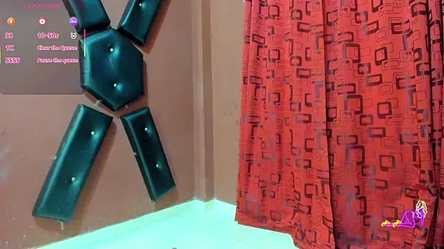 Snapshot of KarinaSimonz chatting on 04-09-26, 06:19 KarinaSimonz online show from 04-09-26, 06:19