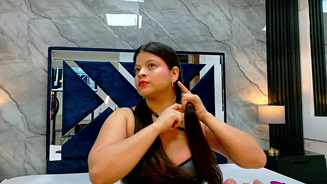 Snapshot of KarinaSimonz chatting on 07-15-26, 07:41 KarinaSimonz online show from 07-15-26, 07:41