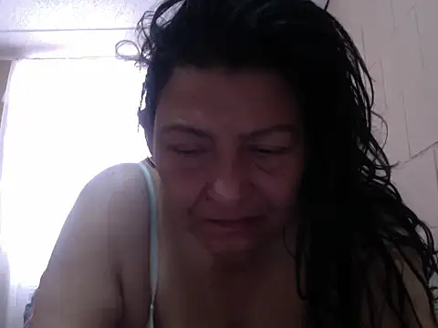 straichathot 08 online show from 12-15-25, 07:51