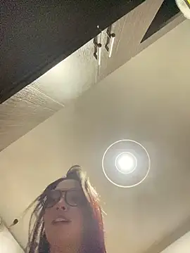  Chartlotte online show from 10-04-25, 02:09