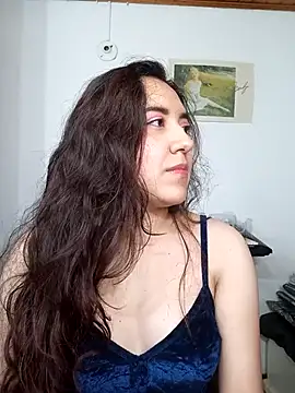 Emi chik online show from 10-15-25, 10:48