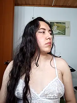 Emi chik online show from 02-15-26, 10:25