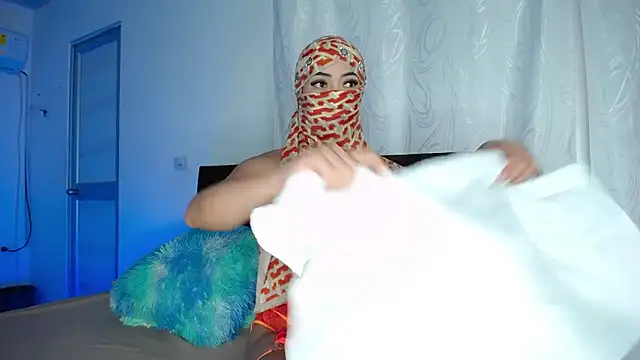 Sweet hot mia online show from 02-11-26, 02:00