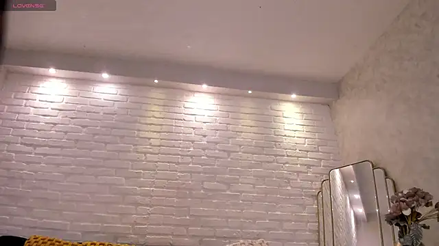 KatieNolan 1 online show from 11-29-25, 07:39