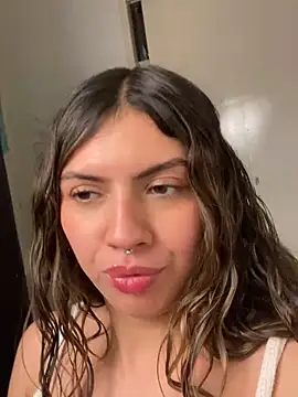 Snapshot of Argentiiniita chatting on 12-16-25, 11:10 Argentiiniita online show from 12-16-25, 11:10