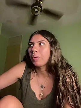 Snapshot of Argentiiniita chatting on 03-08-26, 02:04 Argentiiniita online show from 03-08-26, 02:04