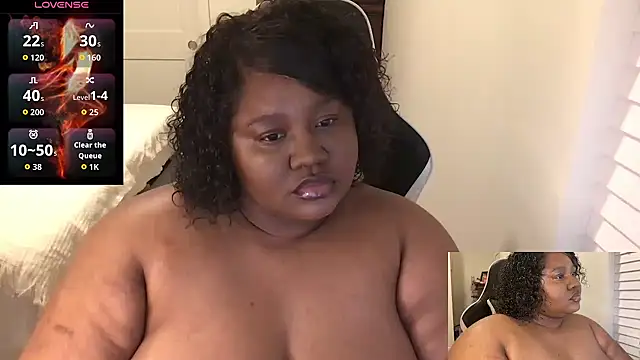 Snapshot of explosivekitty69 chatting on 09-10-25, 04:01 explosivekitty69 online show from 09-10-25, 04:01