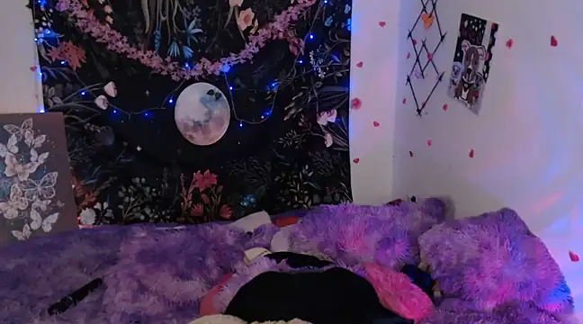 Emillyy m online show from 01-15-25, 08:26