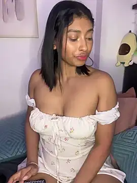 Snapshot of Isabella_fasilier chatting on 01-22-25, 08:51 Isabella fasilier online show from 01-22-25, 08:51