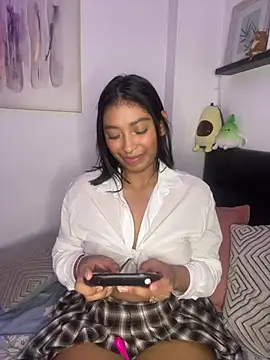Snapshot of Isabella_fasilier chatting on 02-03-25, 12:04 Isabella fasilier online show from 02-03-25, 12:04