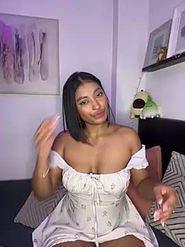 Snapshot of Isabella_fasilier chatting on 02-11-25, 11:22 Isabella fasilier online show from 02-11-25, 11:22