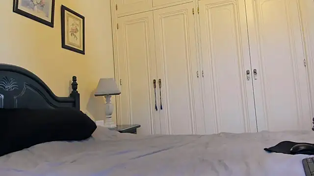 nycole new online show from 03-19-26, 06:34