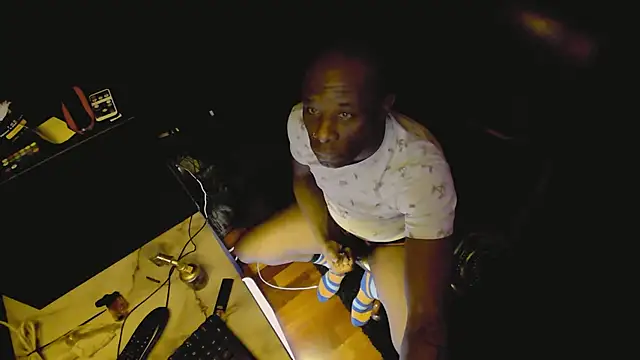 Pressure69mee online show from 02-06-25, 03:16