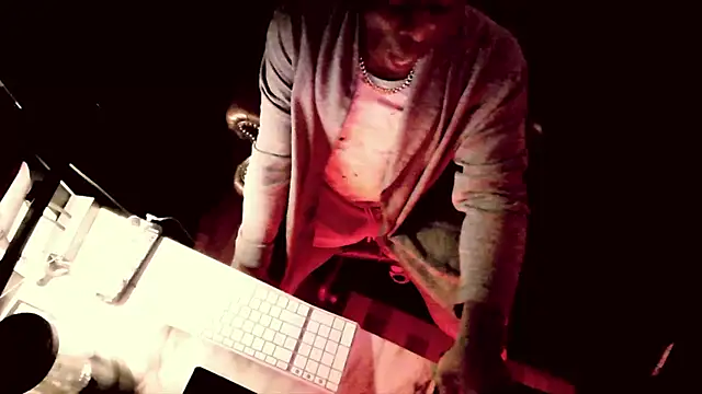 Pressure69mee online show from 03-21-25, 11:34