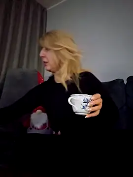 MariaRichi  online show from 12-23-25, 07:06