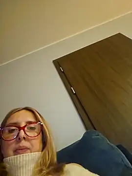 MariaRichi  online show from 02-11-26, 07:41