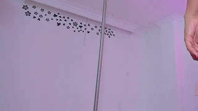 ShainaBonne online show from 01-16-25, 10:55