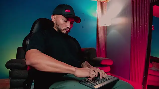 maximusclark1 online show from 01-13-26, 02:28