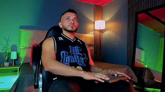 maximusclark1 online show from 02-04-26, 03:45