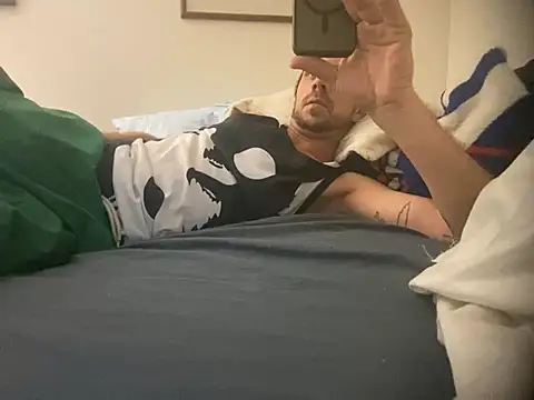 mackshaft4711 online show from 12-18-24, 08:53