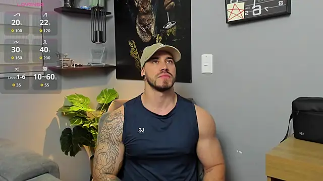 Snapshot of Giorgio-Leone chatting on 10-25-25, 01:24 Giorgio-Leone online show from 10-25-25, 01:24