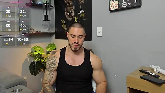 Snapshot of Giorgio-Leone chatting on 11-17-25, 02:17 Giorgio-Leone online show from 11-17-25, 02:17