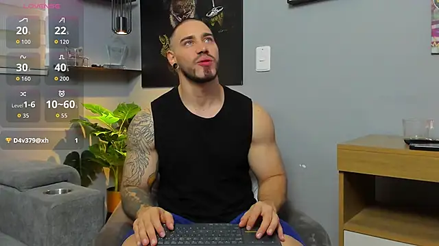 Snapshot of Giorgio-Leone chatting on 12-03-25, 06:06 Giorgio-Leone online show from 12-03-25, 06:06