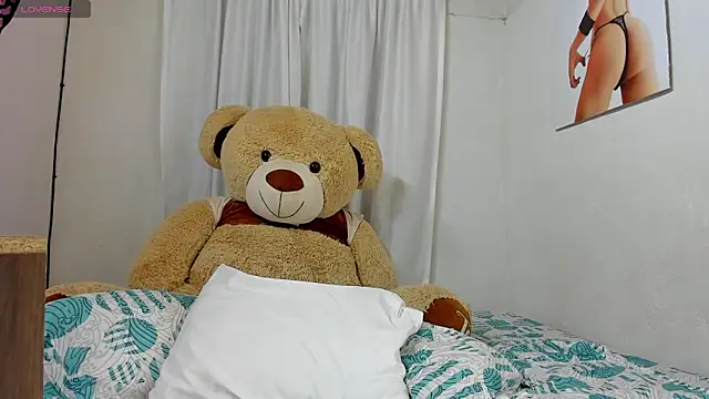 sweet amalia4 online show from 09-16-25, 02:34