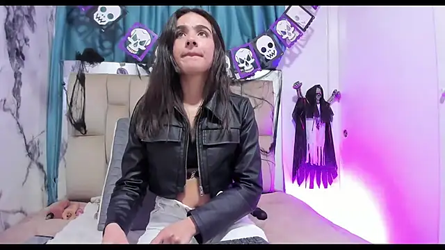 dafne queenn online show from 10-11-25, 12:26