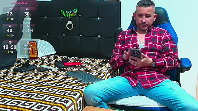 Yeol King online show from 11-18-25, 06:23