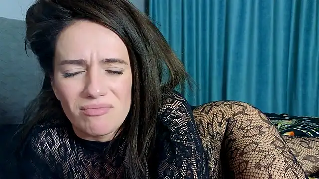 ElizaaXO online show from 01-04-25, 07:02