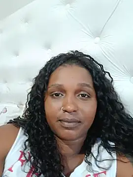 Snapshot of annybarros21 chatting on 07-11-26, 05:04 annybarros21 online show from 07-11-26, 05:04