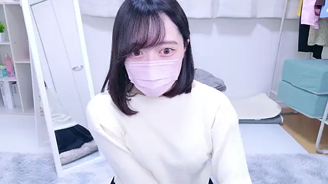 Snapshot of Yurie_ chatting on 12-11-24, 03:02 Yurie online show from 12-11-24, 03:02