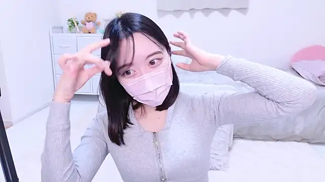 Snapshot of Yurie_ chatting on 01-25-25, 11:13 Yurie online show from 01-25-25, 11:13