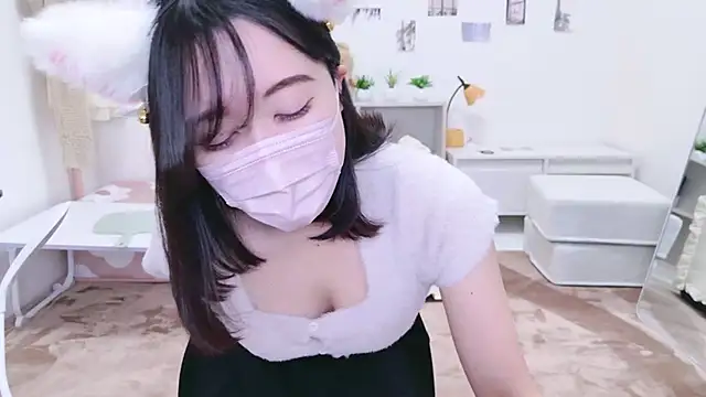Snapshot of Yurie_ chatting on 02-22-25, 11:13 Yurie online show from 02-22-25, 11:13