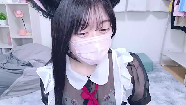 Snapshot of Yurie_ chatting on 03-21-25, 11:22 Yurie online show from 03-21-25, 11:22