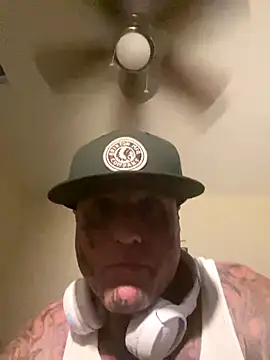 got14ya75 online show from 10-17-25, 03:47