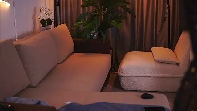 GinaValentinna online show from 02-21-25, 07:32