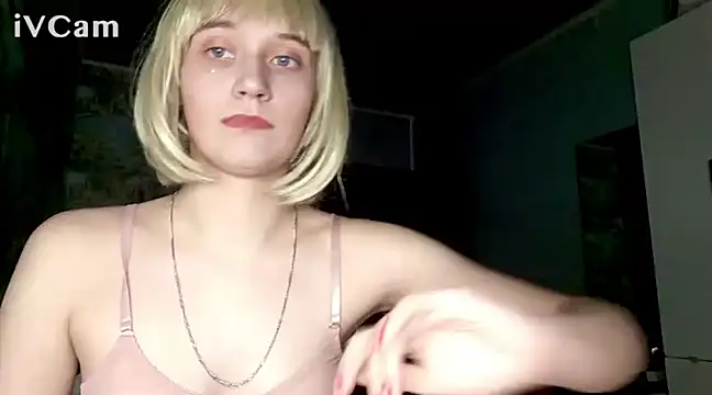 Snapshot of -LauraGold- chatting on 12-02-24, 03:14 -LauraGold- online show from 12-02-24, 03:14