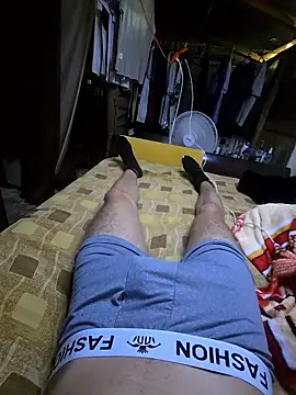 Snapshot of jose5320_20 chatting on 01-13-26, 04:34 jose5320 20 online show from 01-13-26, 04:34