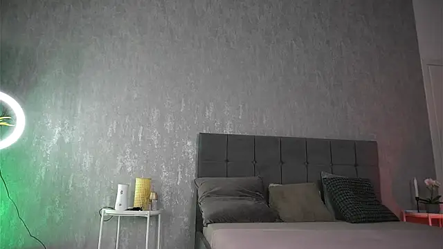 KatelynSparks online show from 11-14-25, 07:18