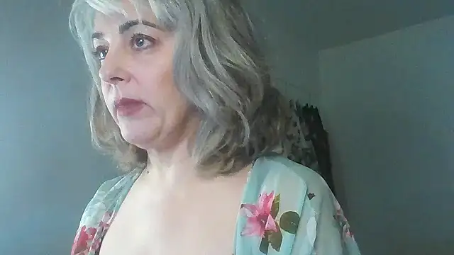 Snapshot of TheRealSeska chatting on 11-01-25, 11:45 TheRealSeska online show from 11-01-25, 11:45