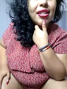 Snapshot of Leslyrosa chatting on 02-02-25, 11:21 Leslyrosa online show from 02-02-25, 11:21