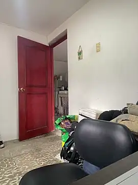 Jestebanano online show from 10-30-25, 09:15