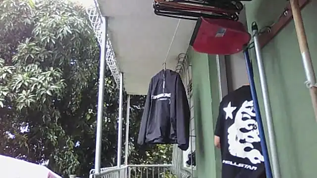 Jestebanano online show from 04-15-26, 02:24