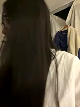 AleFantasy0001 online show from 10-28-25, 03:54